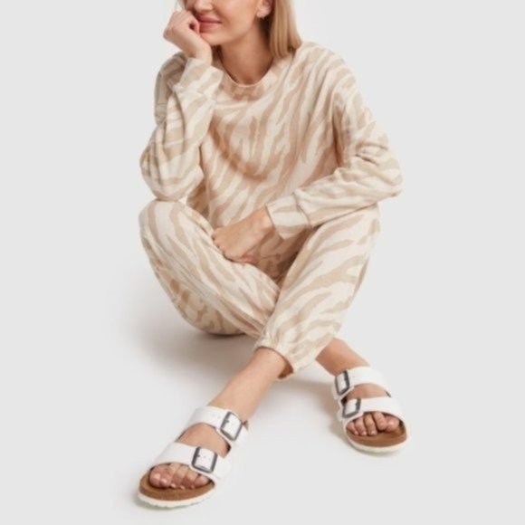 MONROW Zebra Chill Jogger Sweatpants - NWT - Size XS - Picture 4 of 4